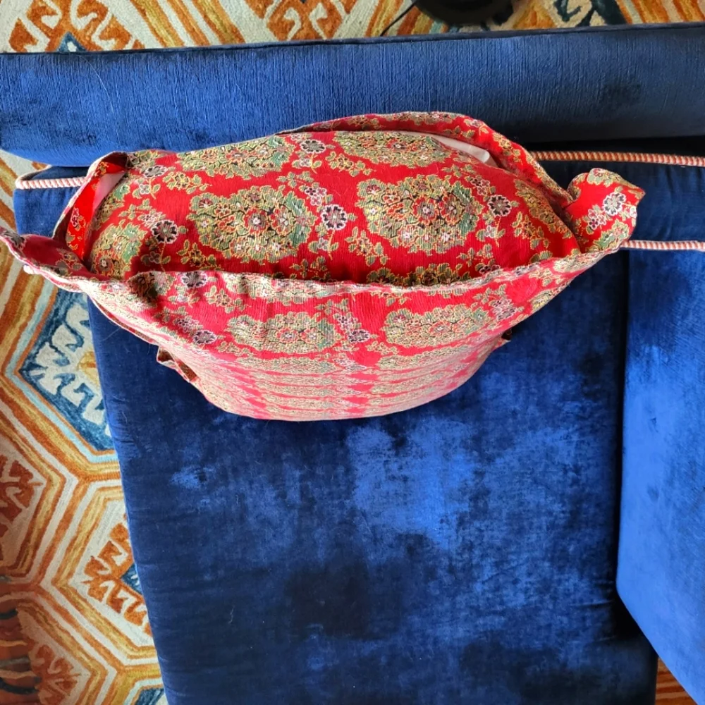 Pottery Barn Pair (2) Greta Bhotah Red Paisley Stand. Pillow Shams 85% Linen